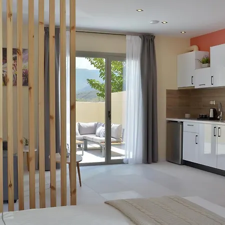 Swan Paradise Residences Loutra Elenis Extérieur photo