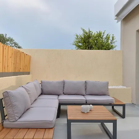 Swan Paradise Residences Loutra Elenis Extérieur photo